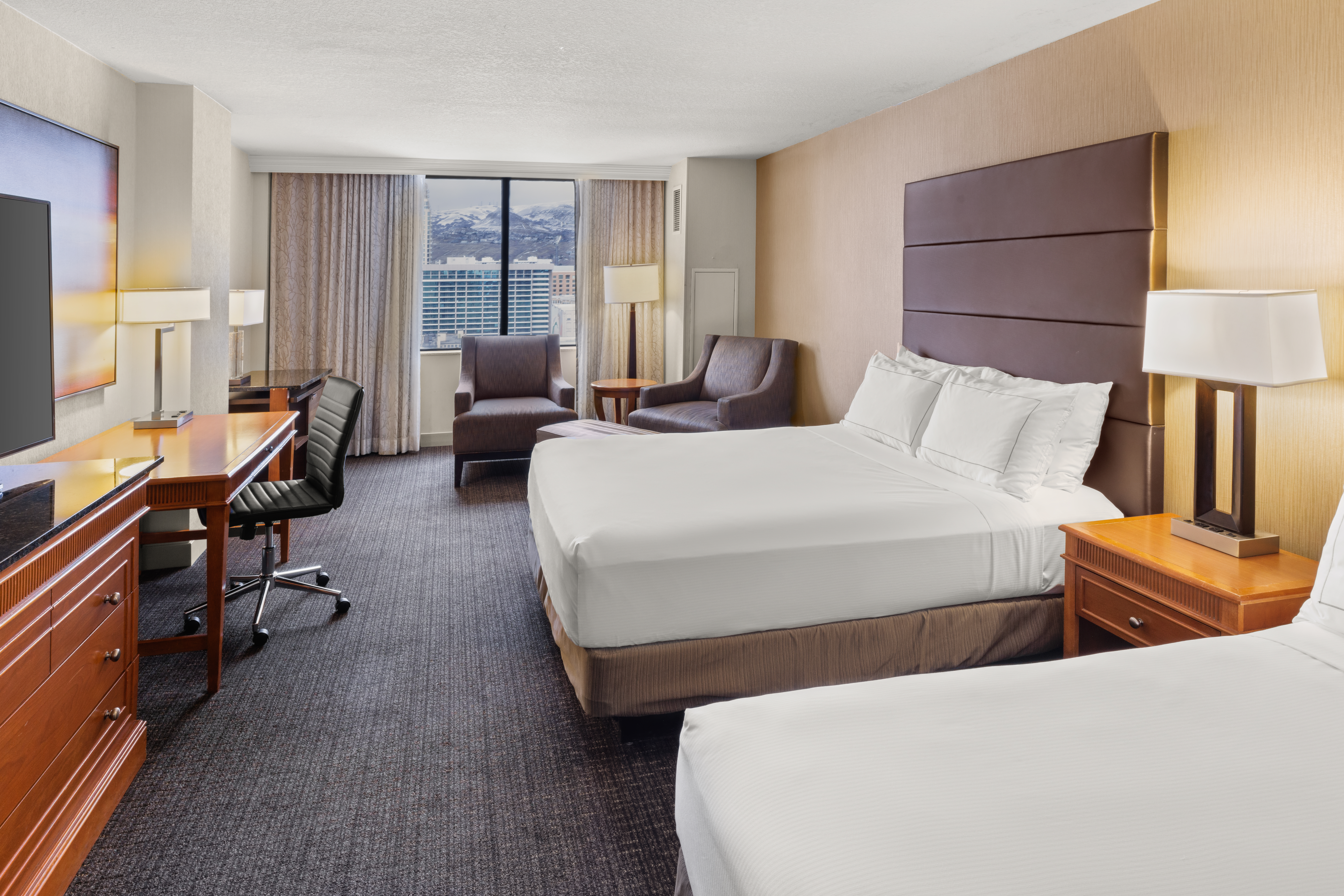 Hilton Cit yView Deluxe Queen